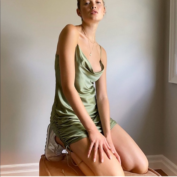 Aritzia Only Ruched Dress - Picture 2 of 9